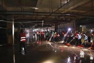 抗洪抢险，河南亚星游戏官网在行动——郑州阜外华中心血管病医院清淤攻坚纪实